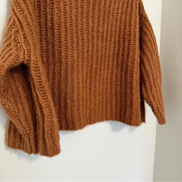 Free People Fluffy Fox Cowl Neck Sweater Papaya Brown Color Size M Women’s - Picture 4 of 11